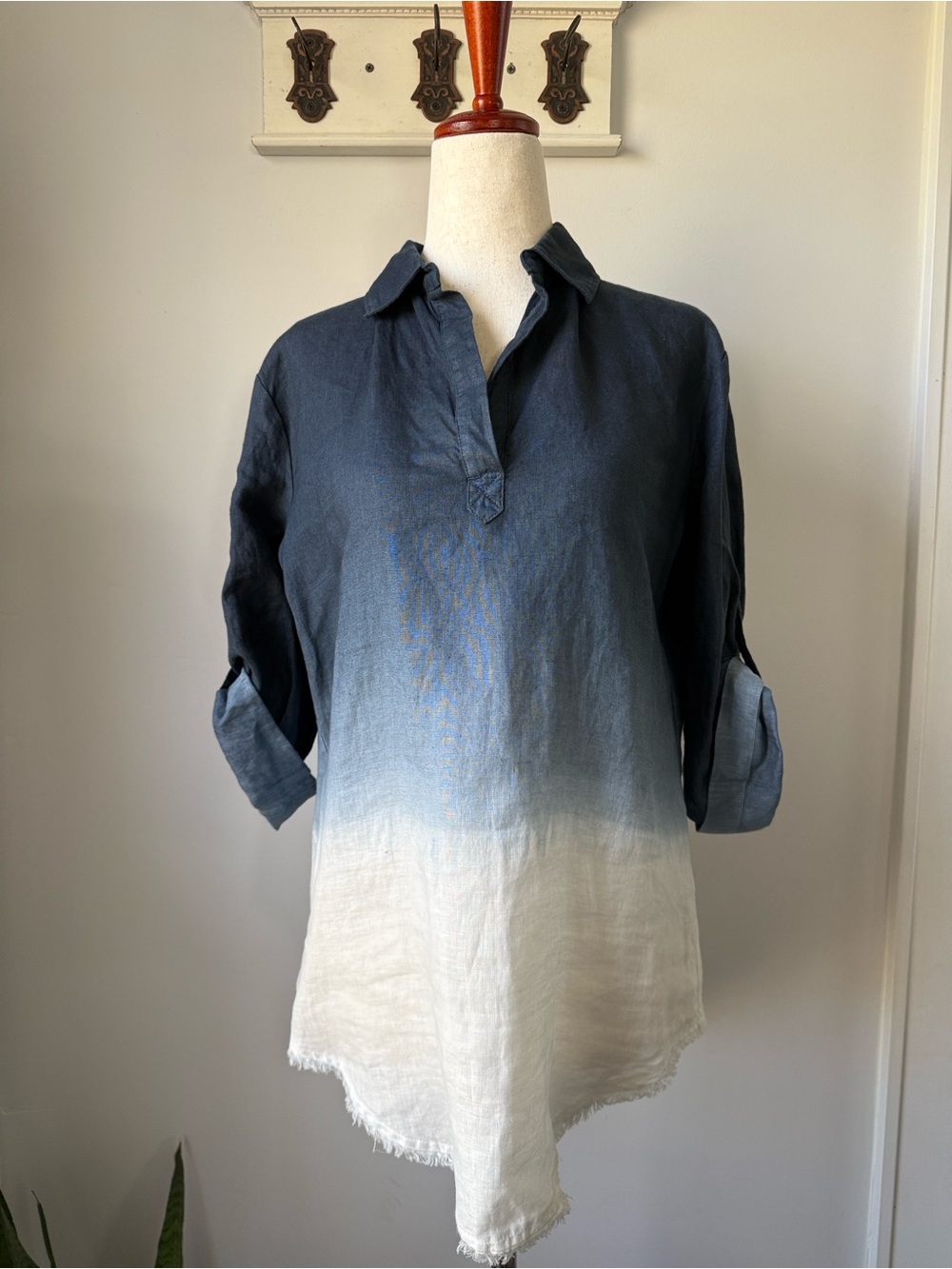 Pure Amici Ombre Blue to White Linen Tunic Summer Vacation Long Sleeve Top
